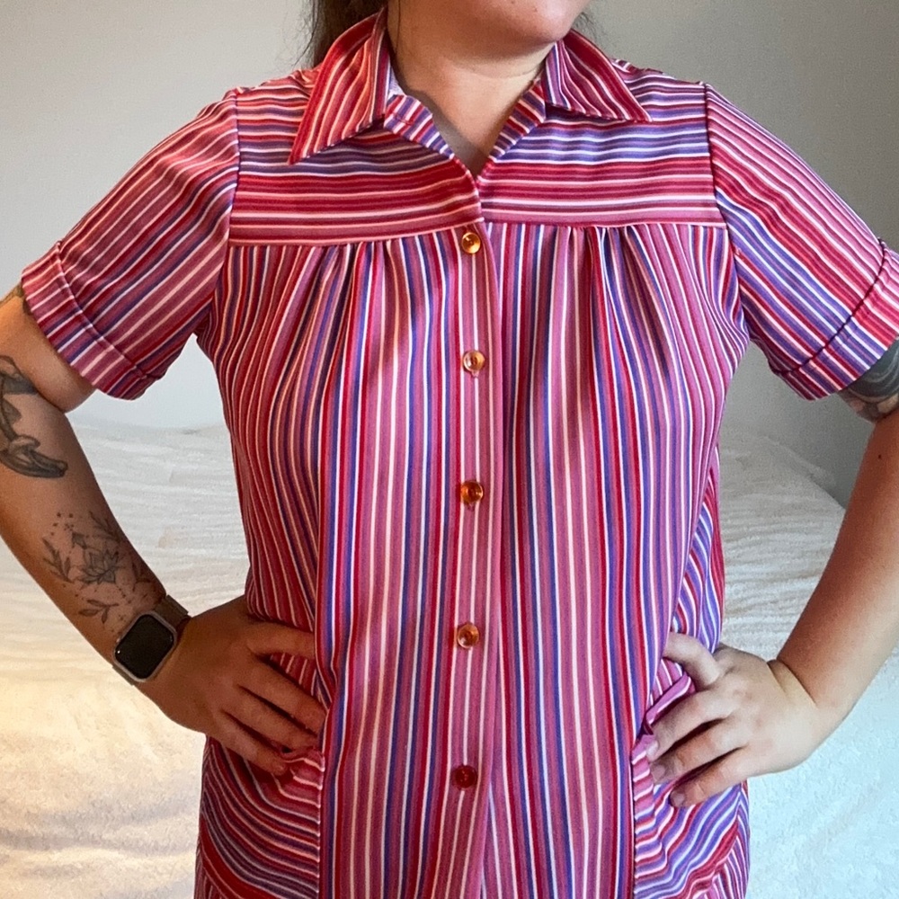 L/Large Pink Stripe Vintage Button Down short sleeve